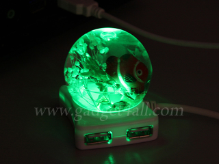 Illustration for article titled Find Nemo Floating in a Four-Way USB Hub. Verdict: Fishy!